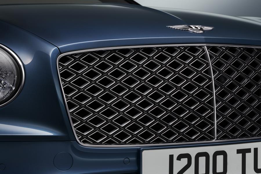 Детали экстерьера Bentley Continental GT Mulliner Convertible 2020 года  (фото 5 из 21)